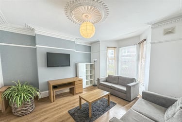 6 bed house, Kingsley Place, Jesmond Vale, Newcastle, NE65AN - Image 1
